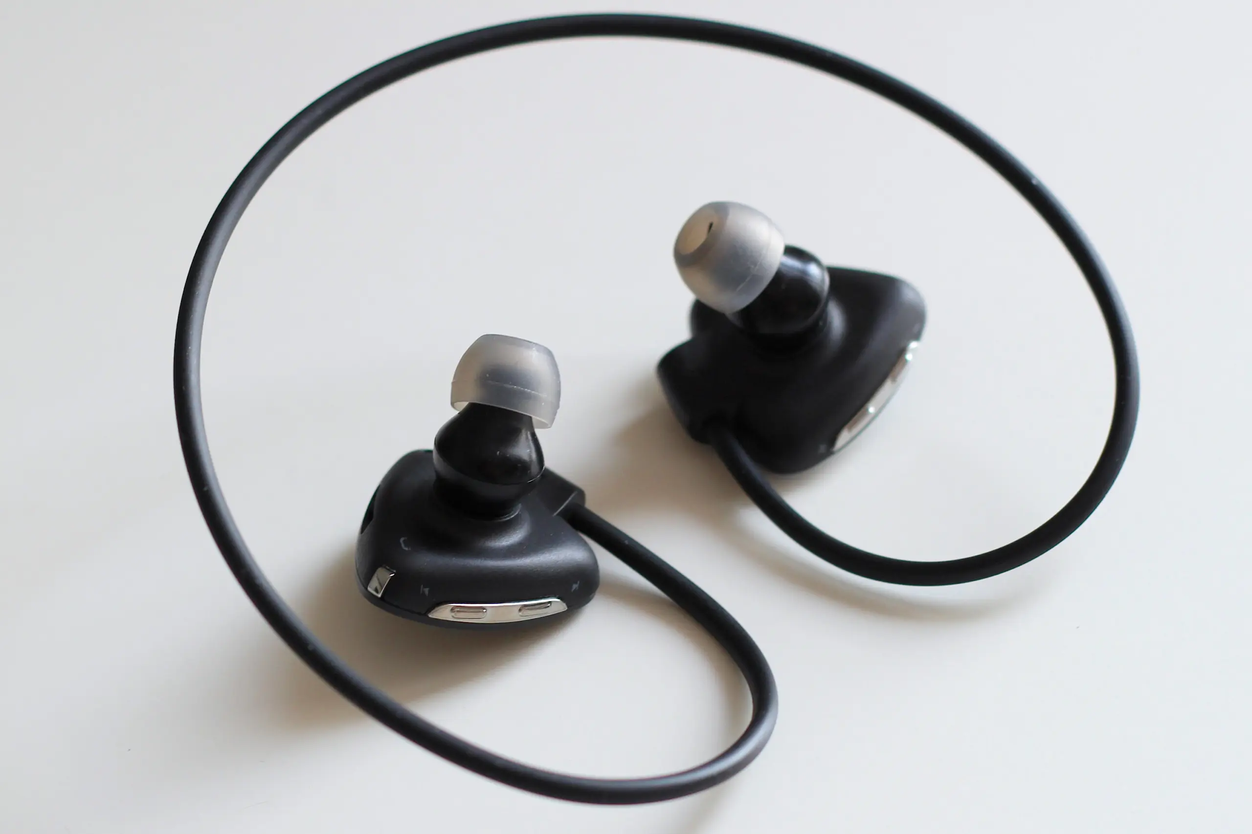 OVEVO SH03B In-Ear MMonkey