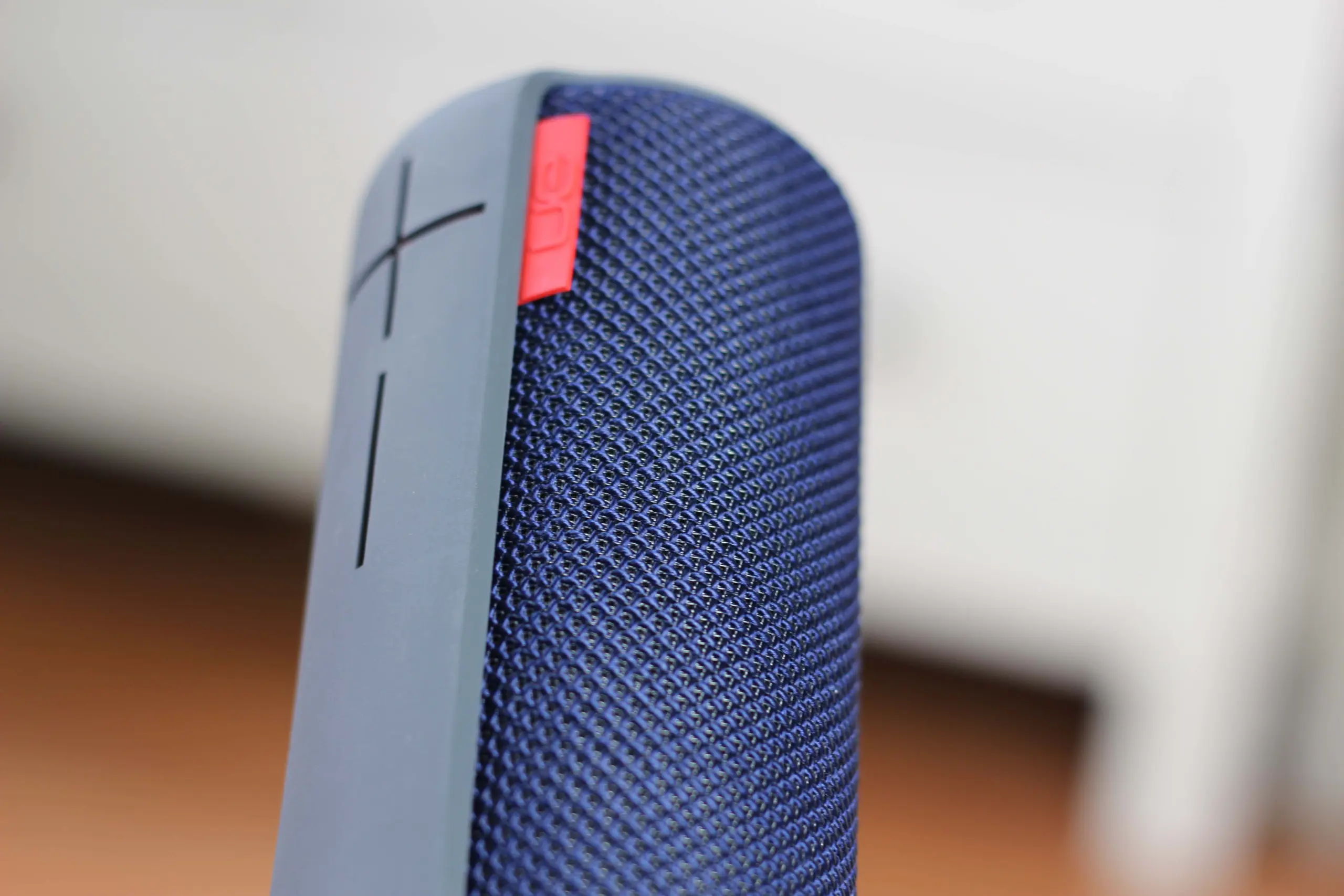 Logitech UE BOOM Ultimate Ears Box Speaker Mesh Lautsprecher Waterproof MMonkey
