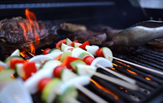 char-broil gas2coal grill test review metropolitan monkey