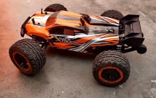 SG 1602 Brushless RC Car Review Test Deal