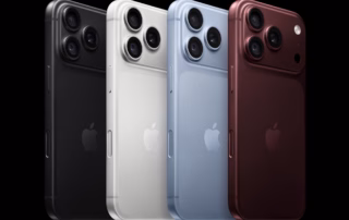 Vier iPhone-18-Pro-Modelle in Schwarz, Silber, Glacier und Burgund von hinten